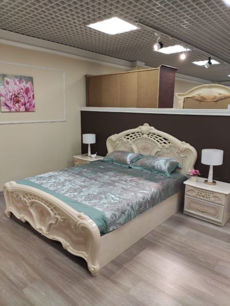 Комплект спальни Роза беж глянец (кровать 1,6, тумба прикроватная 2шт., комод с зеркалом, шкаф 3-х дверный) в Москве купить в интернет магазине - 5 Китов