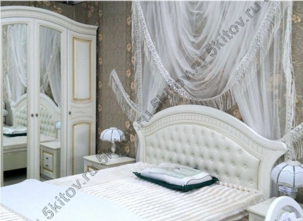 Комплект спальни Любава 4 (кровать 1,6, тумба прикроватная-2шт., комод с зеркалом, шкаф 4-х дверный), жемчуг в Москве купить в интернет магазине - 5 Китов