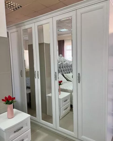 Комплект спальни Анет, крем (кровать 1,8, тумба прикроватная 2шт., туал.ст. с зерк,пуф, шкаф 5-ти.дв.) в Москве купить в интернет магазине - 5 Китов