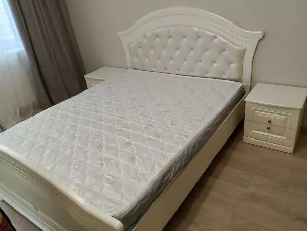 Кровать с мягким изголовьем 180*200 Венера, беж в Москве купить в интернет магазине - 5 Китов