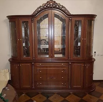 Витрина Динара 2,4 СК (6 дверей), орех в Москве купить в интернет магазине - 5 Китов