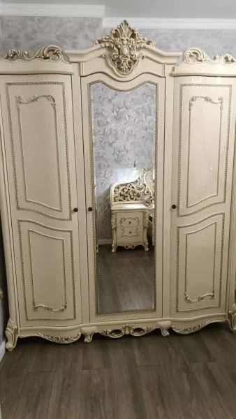 Шкаф 3 двери Джоконда, крем глянец, Эра в Москве купить в интернет магазине - 5 Китов