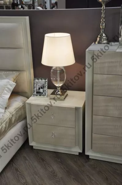 Прикроватная тумбочка Рим (Roma), лак Beige B в Москве купить в интернет магазине - 5 Китов