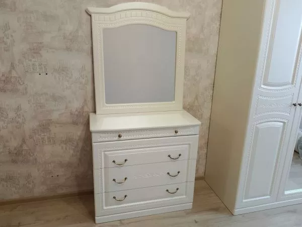Комплект спальни Венера (кровать 1,8м, тумба прикроватная - 2 шт., комод с зеркалом, шкаф 5-и дверный), беж в Москве купить в интернет магазине - 5 Китов