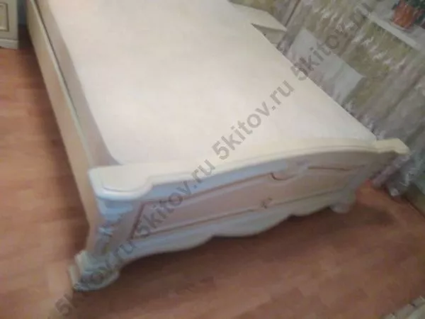 Комплект спальни Сорренто беж (кровать 1,8, тумба прикр.-2 шт., комод с зерк, шкаф 5дв.) в Москве купить в интернет магазине - 5 Китов