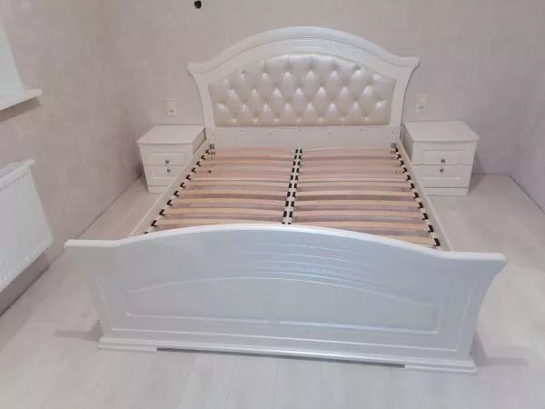 Кровать с мягким изголовьем 180*200 Венера, беж в Москве купить в интернет магазине - 5 Китов