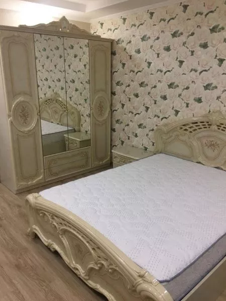 Шкаф четырехдверный Роза, беж глянец в Москве купить в интернет магазине - 5 Китов