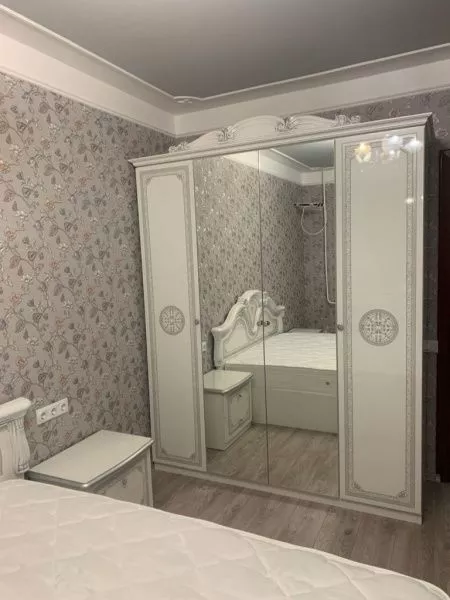 Шкаф 4-х дверный с зеркалами Грация белый с серебром в Москве купить в интернет магазине - 5 Китов