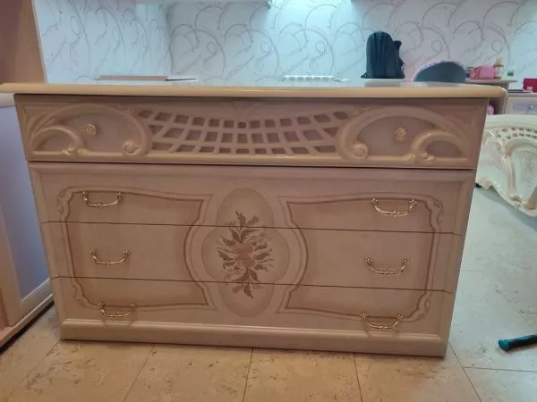 Комплект спальни Роза беж глянец (кровать 1,6, тумба прикроватная 2шт., комод с зеркалом, шкаф 6-ти дверный) в Москве купить в интернет магазине - 5 Китов