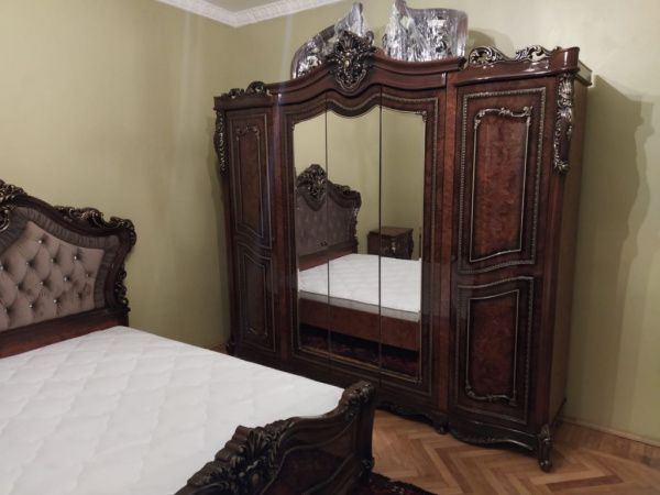 Комплект спальни Джоконда, корень дуба глянец, Эра (кровать 1,8, тумба 2 шт., туалетный стол с зеркалом, пуф, шкаф 5 дверей) в Москве купить в интернет магазине - 5 Китов