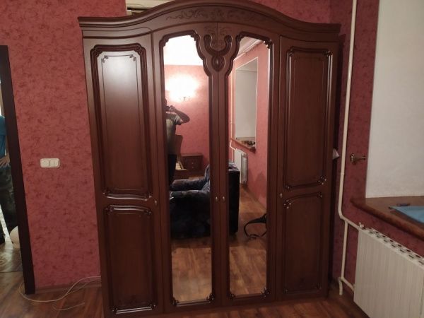 Комплект спальни Валерия 4 (кровать 1,6, тумба прикроватная-2шт., комод с зеркалом, шкаф 4-х дверный), орех в Москве купить в интернет магазине - 5 Китов