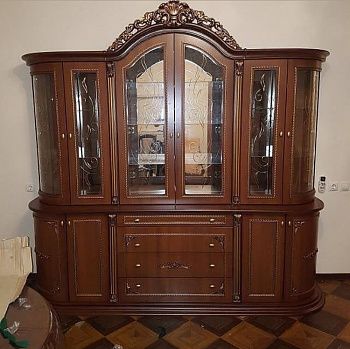 Витрина Динара 2,4 СК (6 дверей), орех