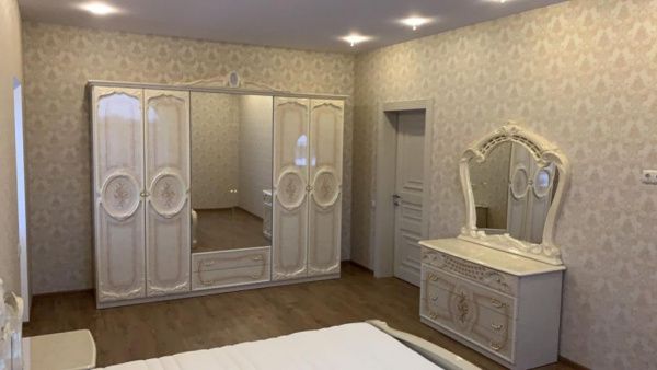 Шкаф шестидверный Роза, беж глянец в Москве купить в интернет магазине - 5 Китов