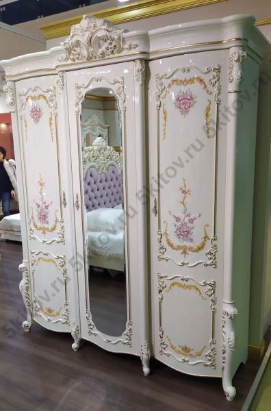 Шкаф 3 двери Венеция Классик АРД, крем в Москве купить в интернет магазине - 5 Китов