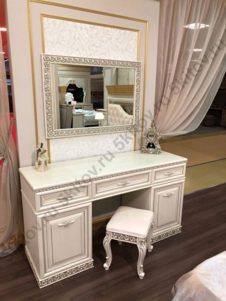 Комплект спальни Берта беж (кровать 1,6, тумба прикроватная 2шт., туал.стол с зеркалом, шкаф 4-х дверный) в Москве купить в интернет магазине - 5 Китов