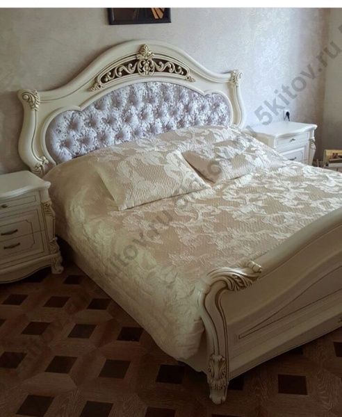 Комплект спальни Касандра СК (Кровать 1,8, тумба прикров.-2шт., туал. стол с зеркалом,пуф, шкаф 6 дверей), беж в Москве купить в интернет магазине - 5 Китов