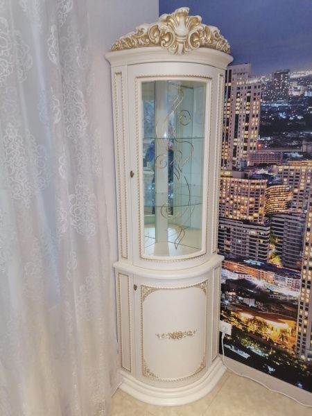 Витрина угловая Динара СК,беж в Москве купить в интернет магазине - 5 Китов