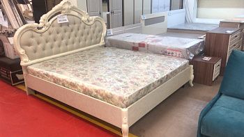 Кровать 1,8м Ирина с мягким изголовьем, беж глянец