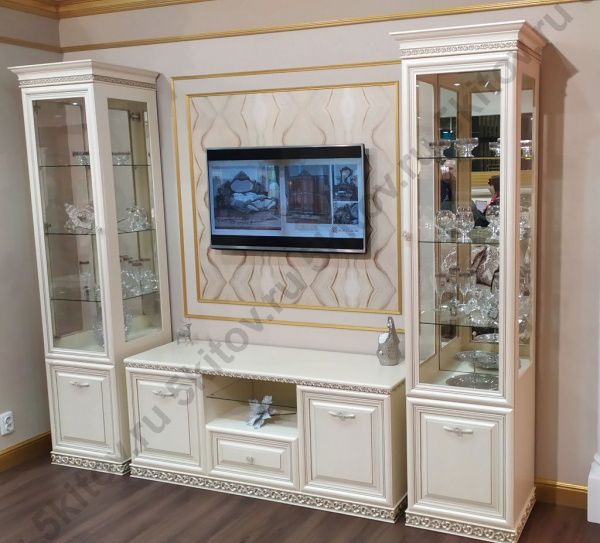 Тумба ТВ Берта, беж патина жемчуг в Москве купить в интернет магазине - 5 Китов