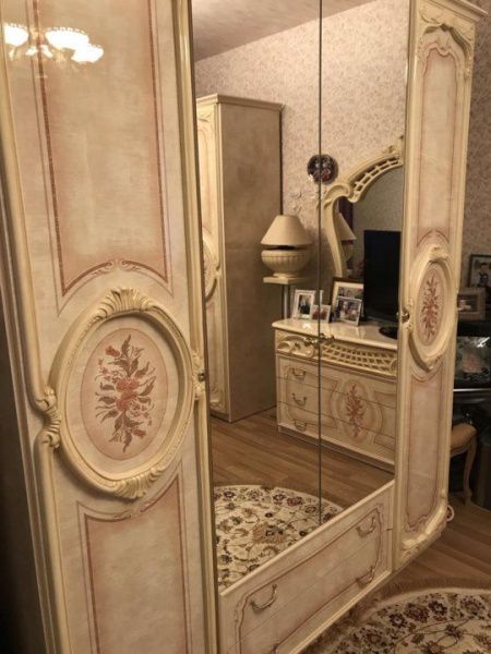 Шкаф четырехдверный Роза, беж глянец в Москве купить в интернет магазине - 5 Китов