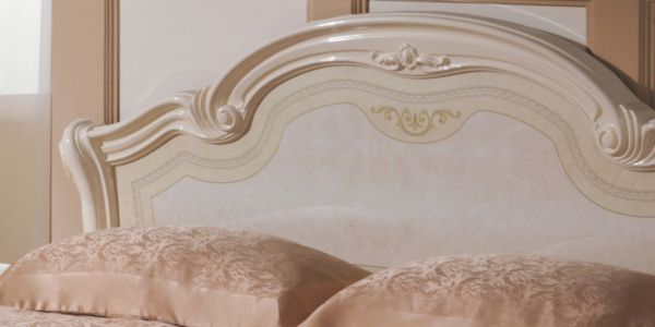 Комплект спальни Ирина беж глянец (кровать 1,6, тумба прикроватная 2шт., комод с зеркалом, шкаф 4-х дверный) в Москве купить в интернет магазине - 5 Китов