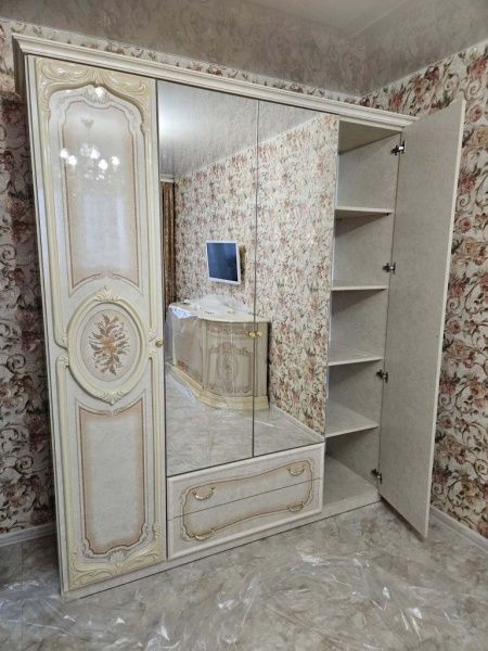 Шкаф четырехдверный Роза, беж глянец в Москве купить в интернет магазине - 5 Китов