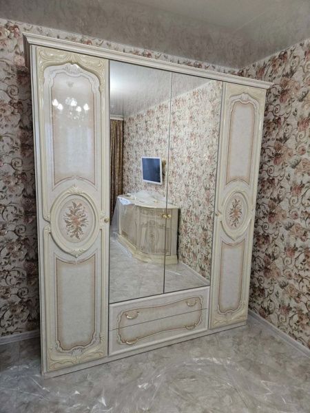 Шкаф четырехдверный Роза, беж глянец в Москве купить в интернет магазине - 5 Китов